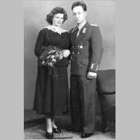 111-1386 Hochzeitsfoto Heinrich und Sieglinde Kenzler 8.3.1958.jpg